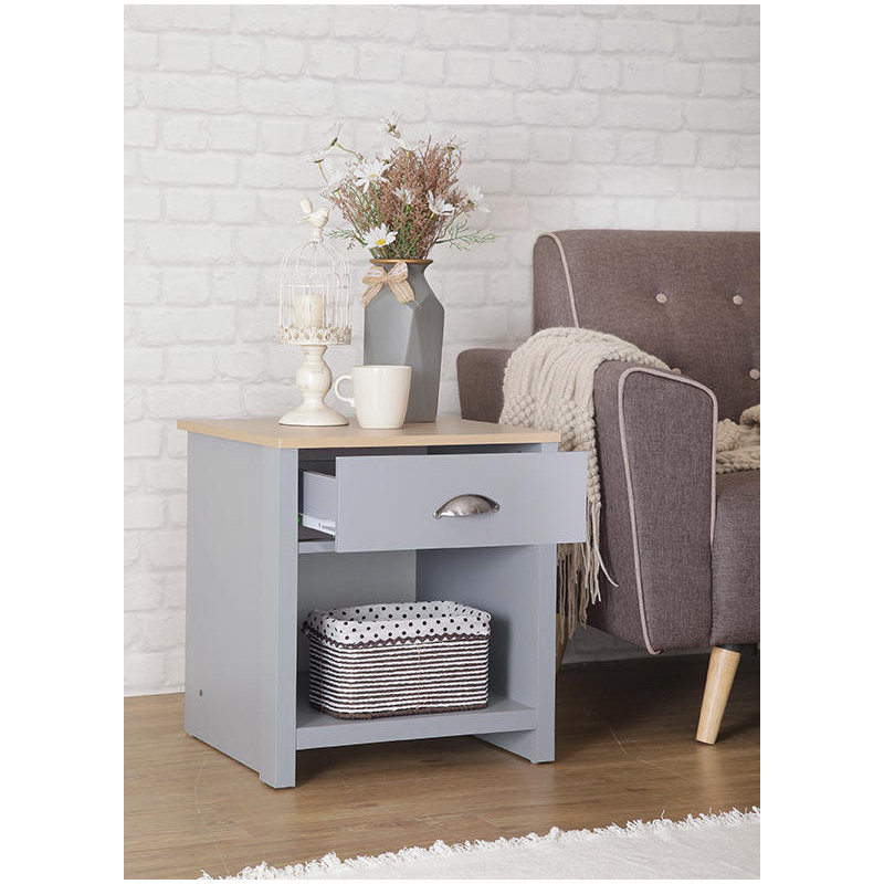 Aalieyah End Table, Grey