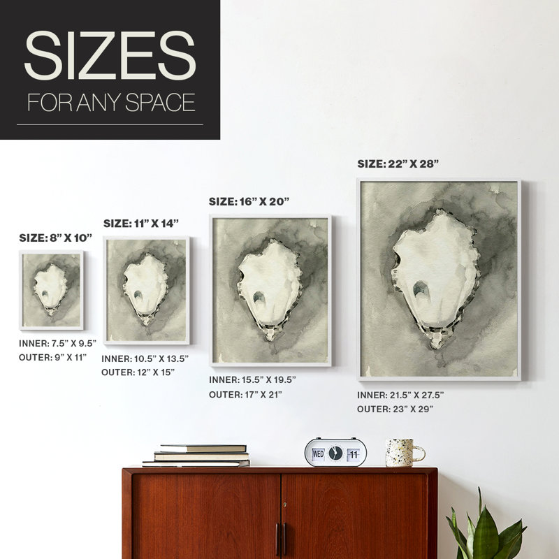 «Neutral Oyster Shell I», reproduction encadrée - bois massif, H 30 po x l 24 po, Blanc