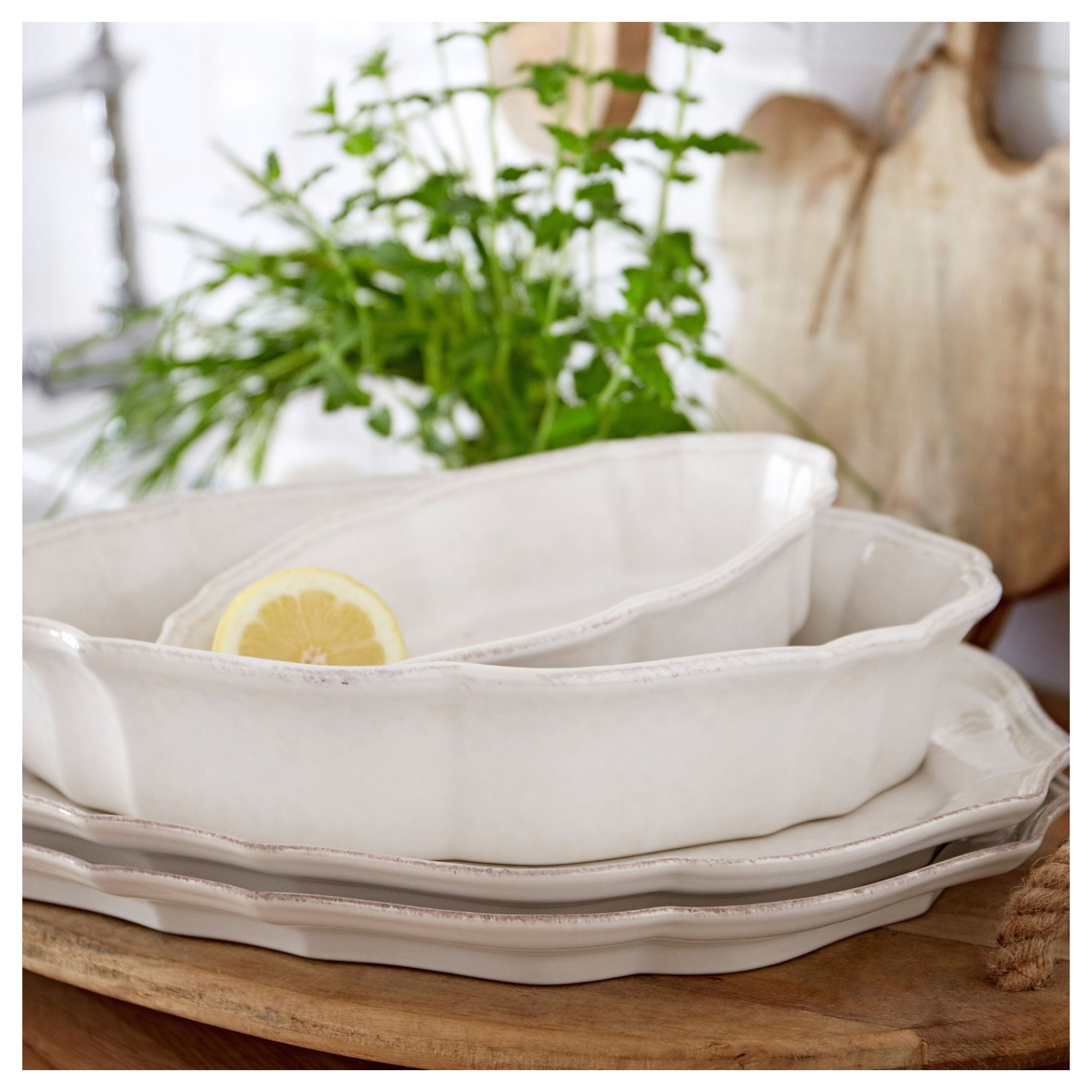 Impressions Oval Platter, 1" H x 10" W x 13.75" L
