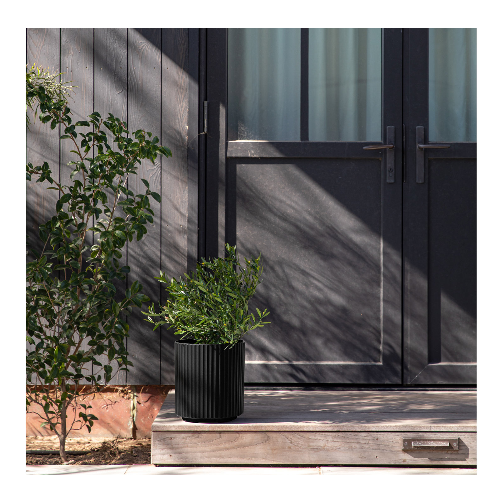 Demi Series Round Planter, Black, 1, 11.5" H x 10.5" W x 10.5" D