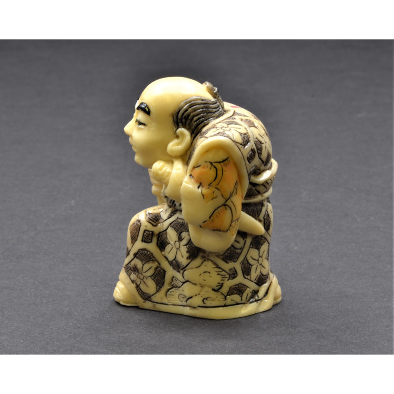 People Figurines & Sculptures