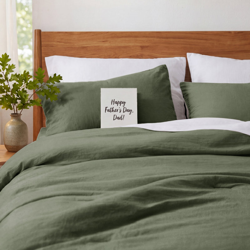 Bedsure Reversible Prewashed Comforter Set, Queen Comforter + 2 Standard Pillowcases, Dark Green