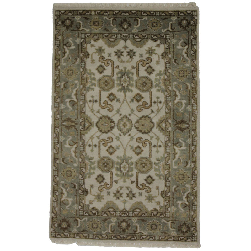Pasleigh Oriental Area Rug in Cream