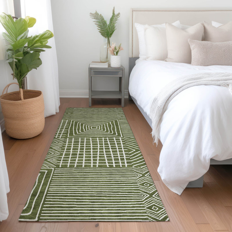 Tapis intérieur / extérieur vert Junia , 2 pi 3 po x 7 pi 6 po