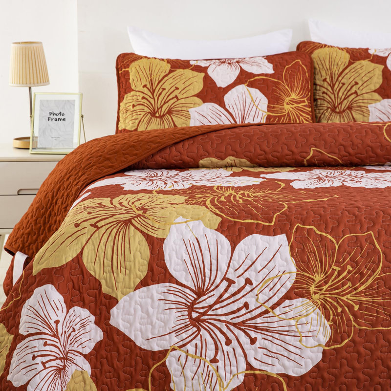 3 Piece Botanical Floral Quilt Set  with Pillow Shams Soft Lightweight Flower Bedding Set for All Season, Gold/Brown