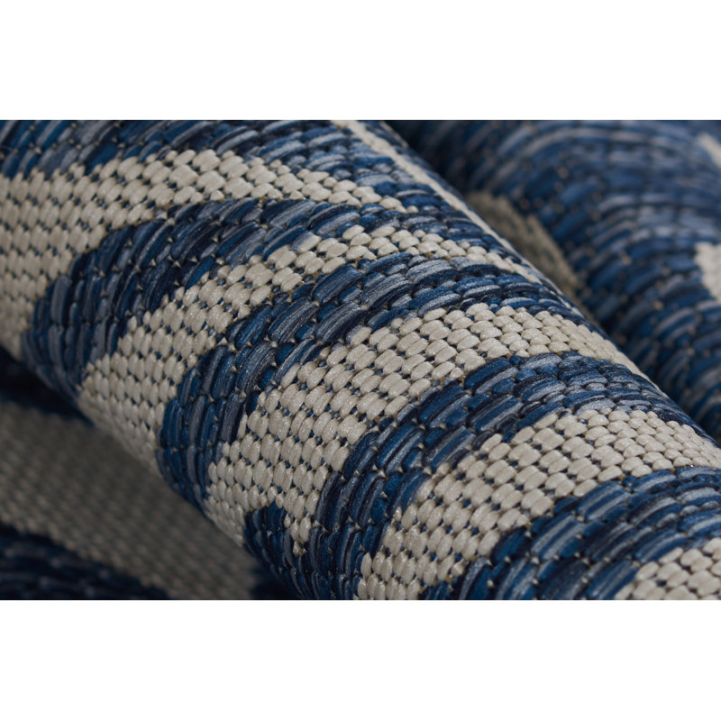 Blue and White Synthetic 4' x 6' Rectangular Washable Rug
