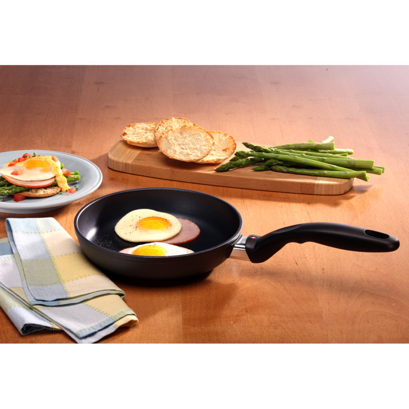 Aluminum Non-Stick Frying Pan
