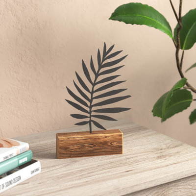 Élégant objet décoratif, métal noir et bois, 6,7 po x 10,6 po x 1,4 po | 100% métal (épaisseur: 0,08 pouce) et base 100% bois véritable | Conception unique avec des variations naturelles de couleur et de texture | Parfait pour la décoration intérieure et les intérieurs modernes