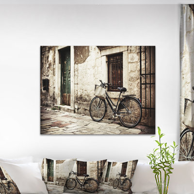 " Bicycle With Shopping Bag "