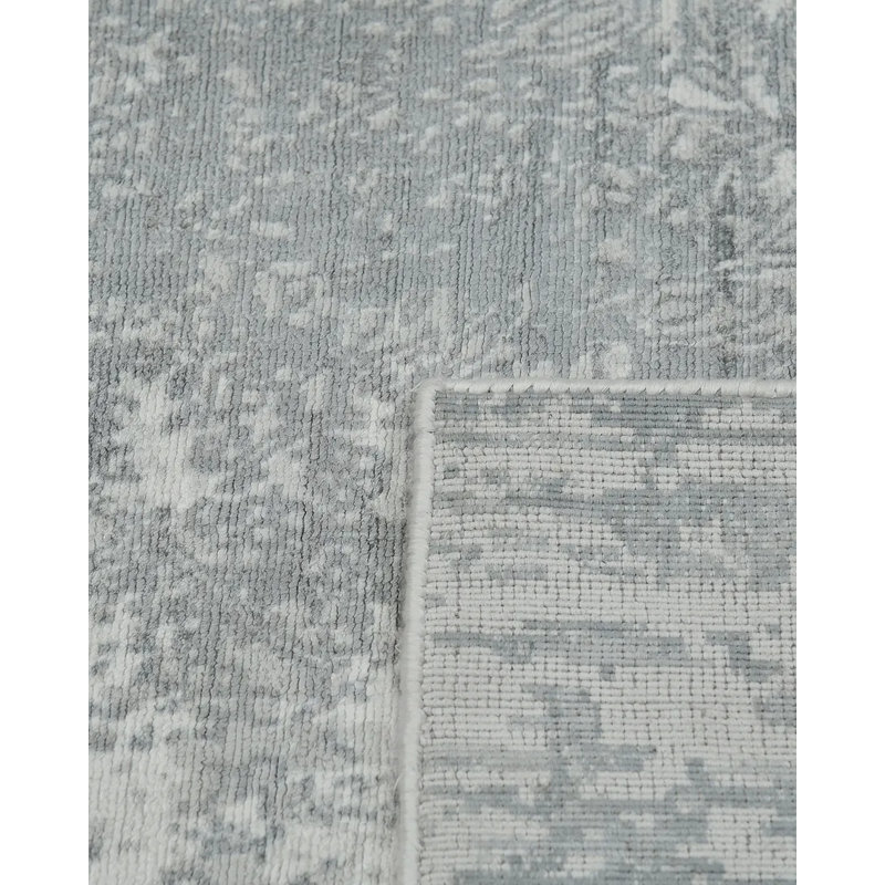 Samantha Oriental Area Rug in Pewter, Rectangle 5' x 8'