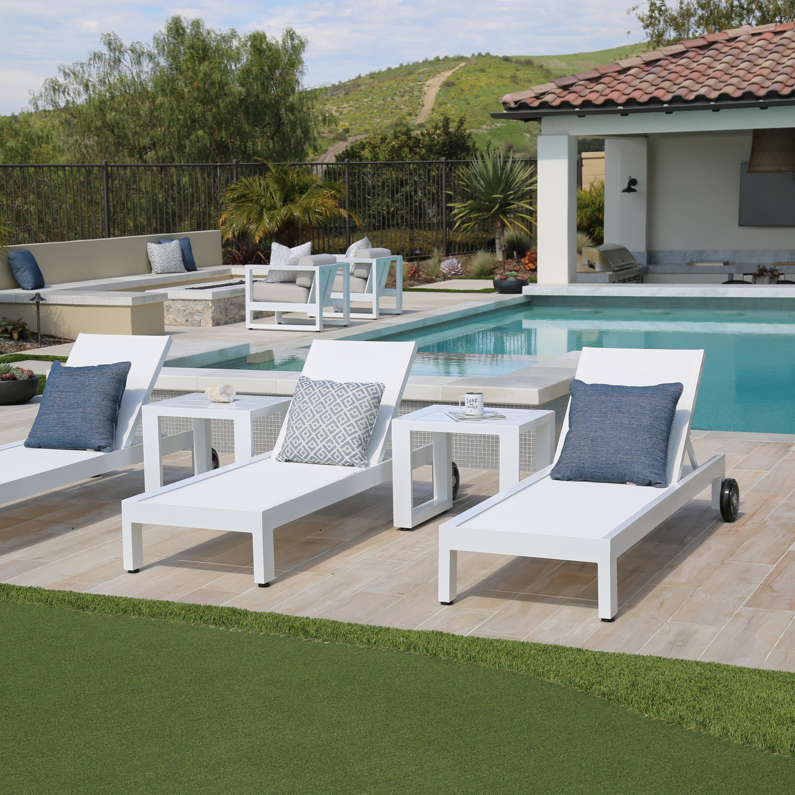 Camela 79.53'' Outdoor Aluminum Chaise Lounge