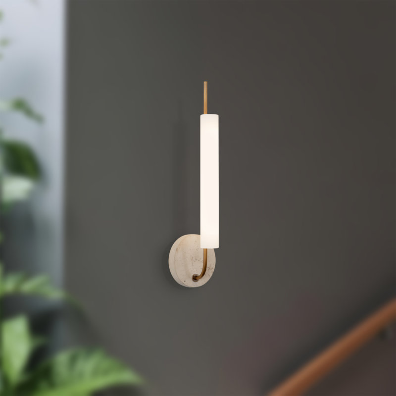 Wick 20-in Vintage Brass dimmable LED Wall Sconce with Travertine Backplate, Antique Brass / Travertine