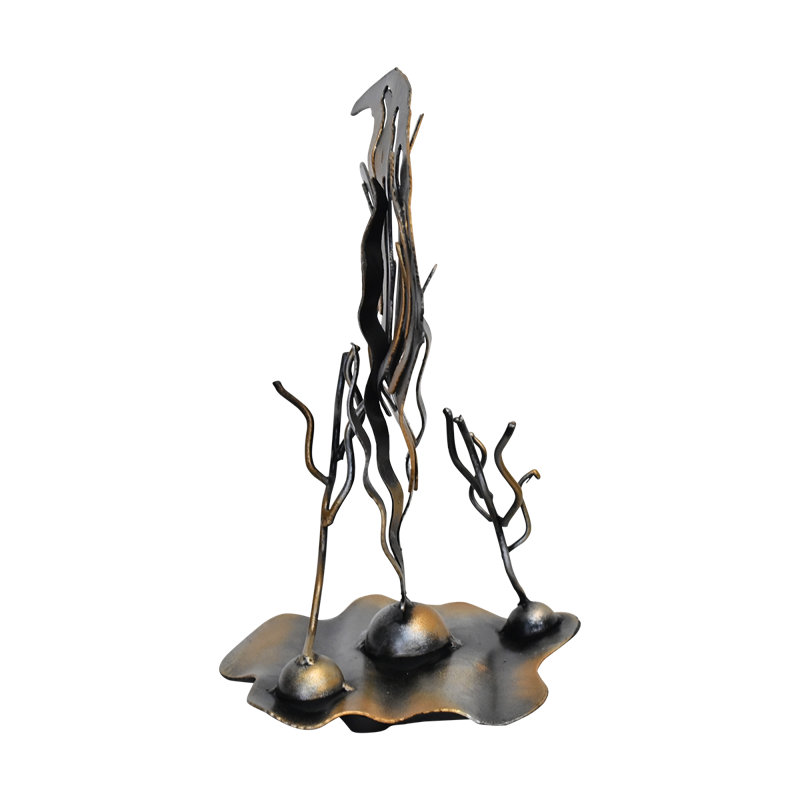 STEEL IDOL FISH TABLE SCULPTURE