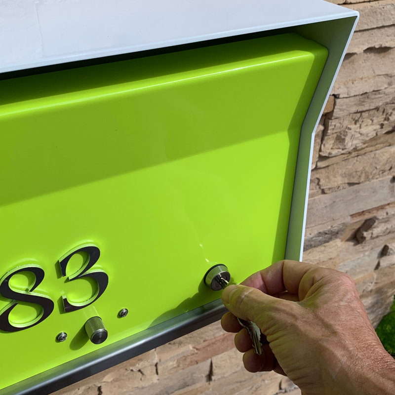 Boîte aux lettres murale verrouillable RetroBox, Noir / Vert lime, Oui