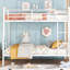 Lit double superposé au-dessus de grand lit double-72684084