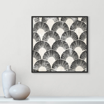 «White Art Deco III» par Aimee Wilson