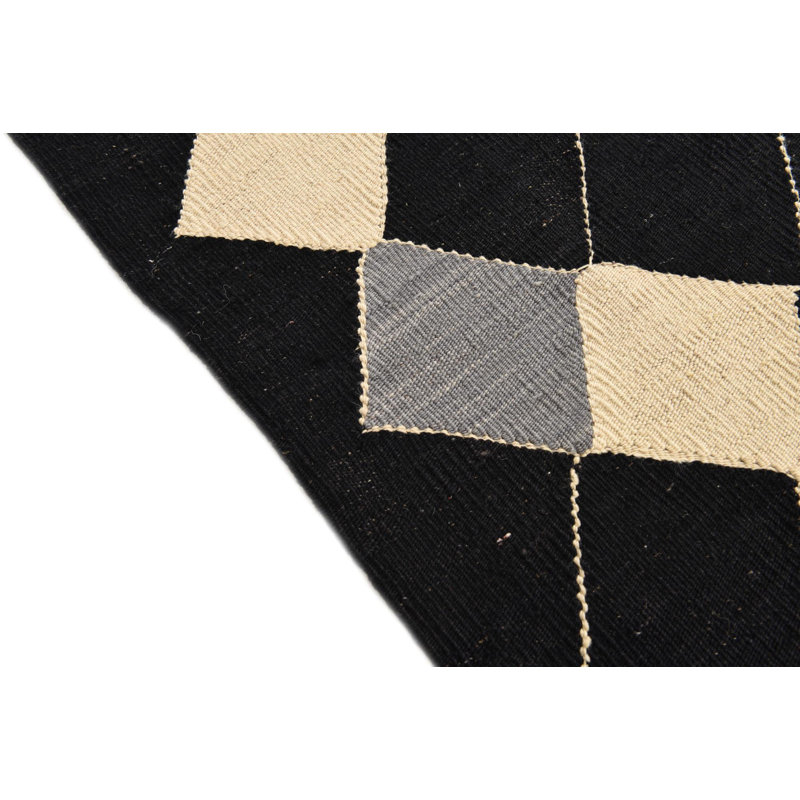 Tapis noir Newsom