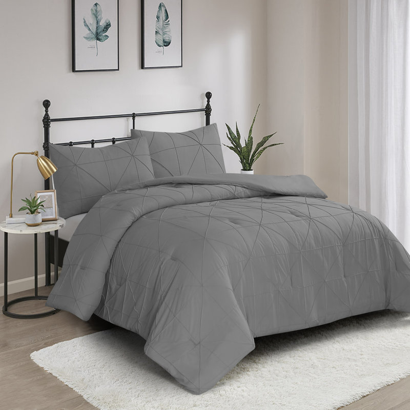 Ensemble d'édredon en microfibre Hartford Pintuck, Édredon pour très grand lit + 2 taies décorativ, Gris