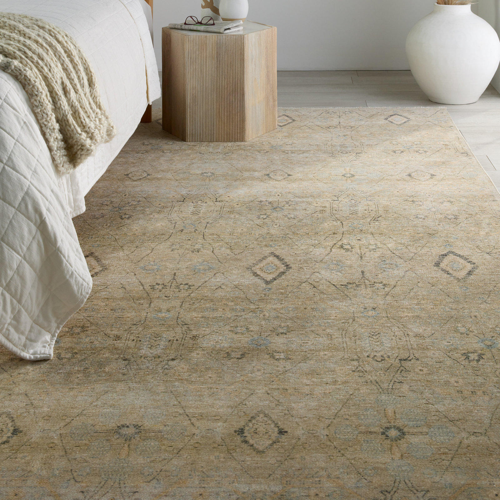 Ellett Cream/Blue Rug, Rectangle 8'10" x 11'9"