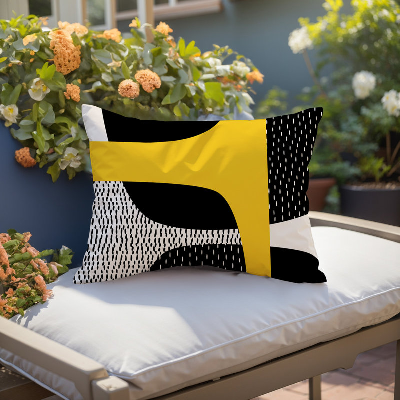 Coussin lombaire réversible intérieur / extérieur Vikka, H 14 po x l 20 po, Jaune / noir / blanc cassé, Tribo