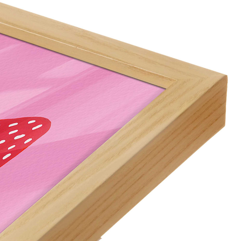 «Organic Summer Strawberries» par Garima Dhawan, reproduction d'art sur toile, H 16 po x l 12 po, Tanné
