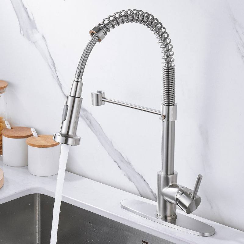 Robinet de cuisine rétractable à poignée simple avec accessoires, Nickel brossé