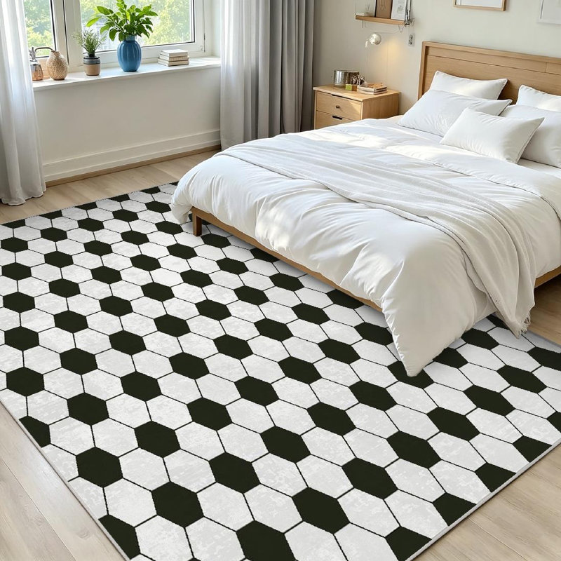 Tapis d'intérieur blanc lavable à la machine avec ballon de football, Rectangle 71" x 98"