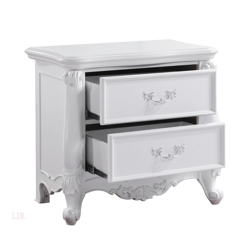 Commode Latisha à finition blanche (Commode)
