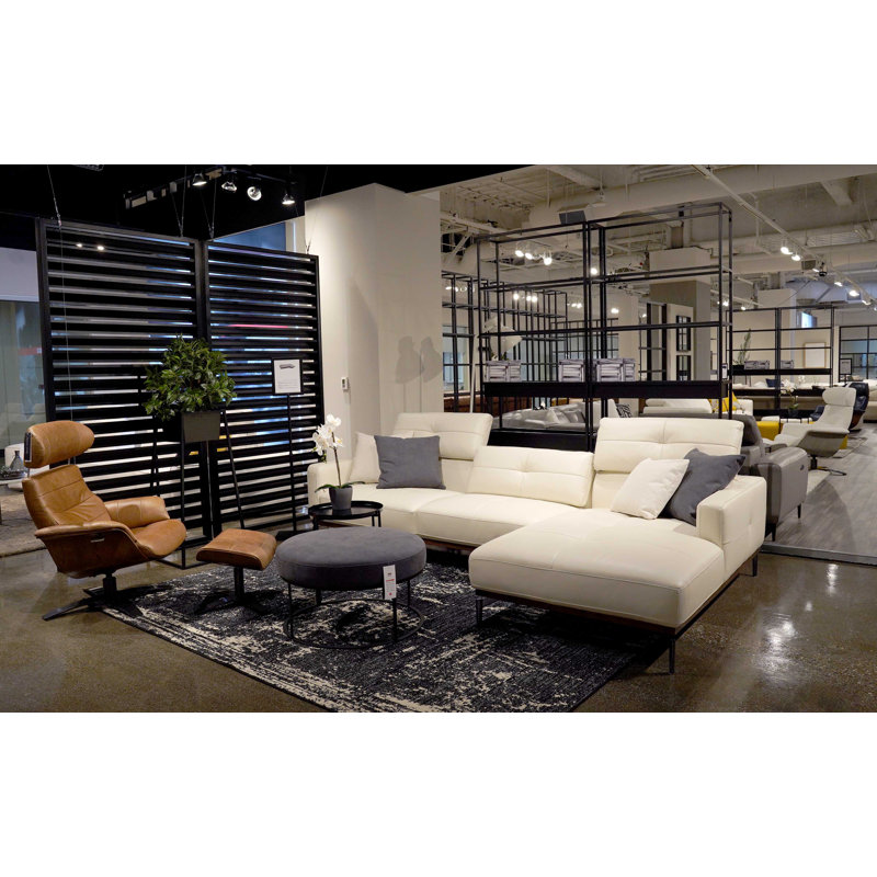 Canapé modulaire et chaise longue en cuir véritable de 121 po Chura, Face à la droite