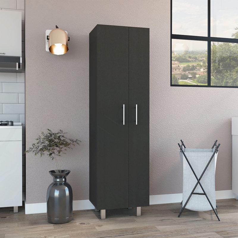 Armoire de nettoyage, double porte, quatre pieds, cinq tablettes