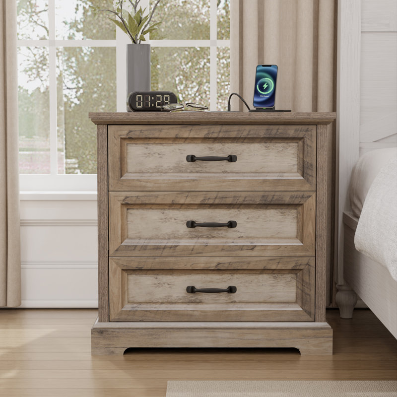 Kadric 23.6'' W 3-Drawer Farmhouse Nightstand With Charging Station, Gray