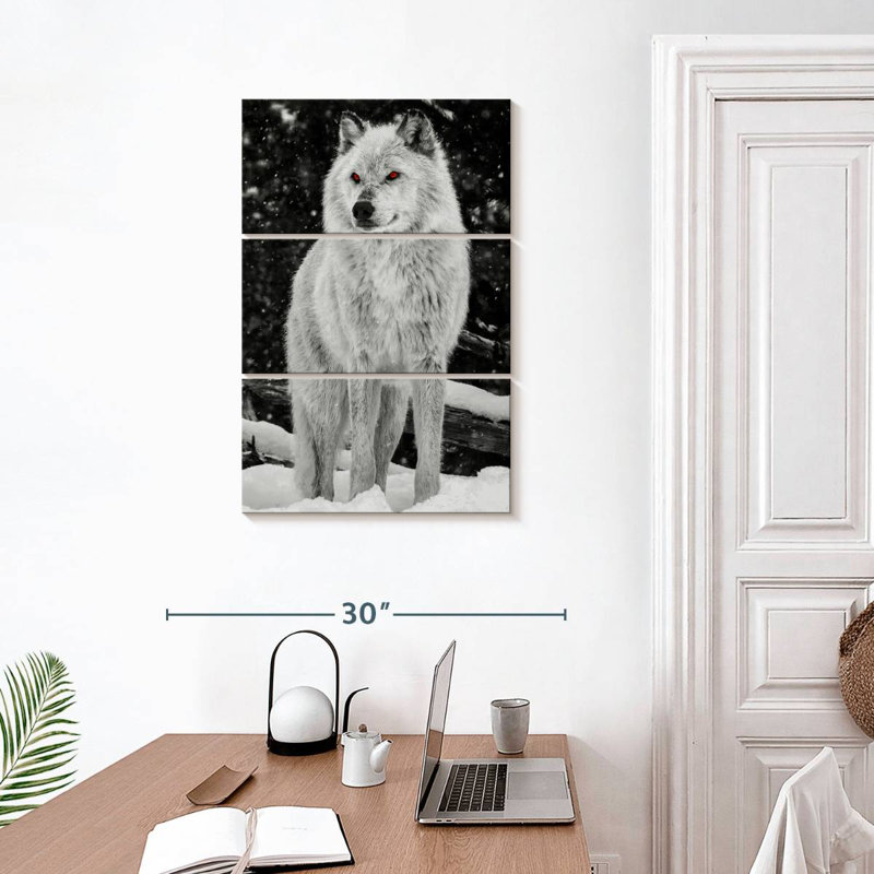 Brampt Wolf Amber Eyes, 32" H x 20" W