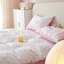 Ensemble de literie à rayures blanches en microfibre rose-111532259