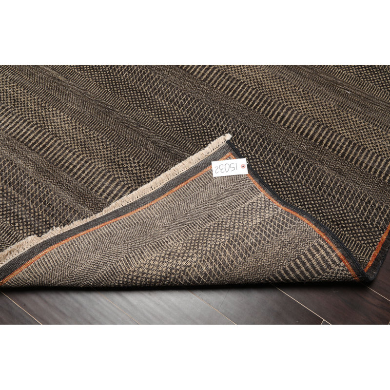 Tapis brun/noir