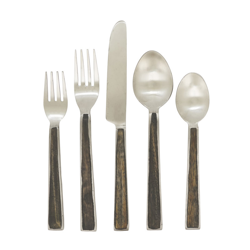 Ensemble de couverts Saro