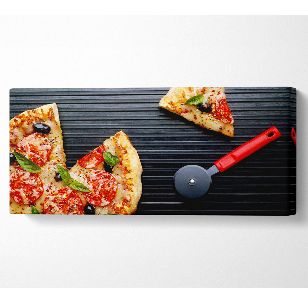 Pizza Sliced - Leinwanddrucke auf Wrapped Canvas