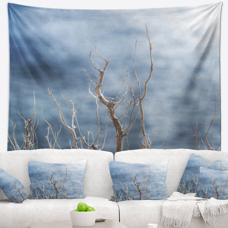 Tapisserie de branches d’hiver sans feuille en polyester avec accessoires suspendus inclus, H 50 po x l 60 po