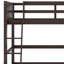 Lit mezzanine en bois avec échelle-641286625