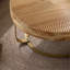 Table basse moderne et ronde à motif sculpté en bois avec pieds en métal pour salon Bureau de réception doré