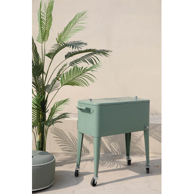 Icy Cool Box On Wheels
