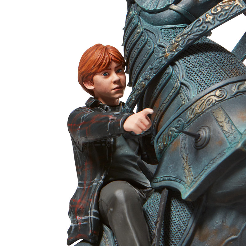 Figurines & Sculptures