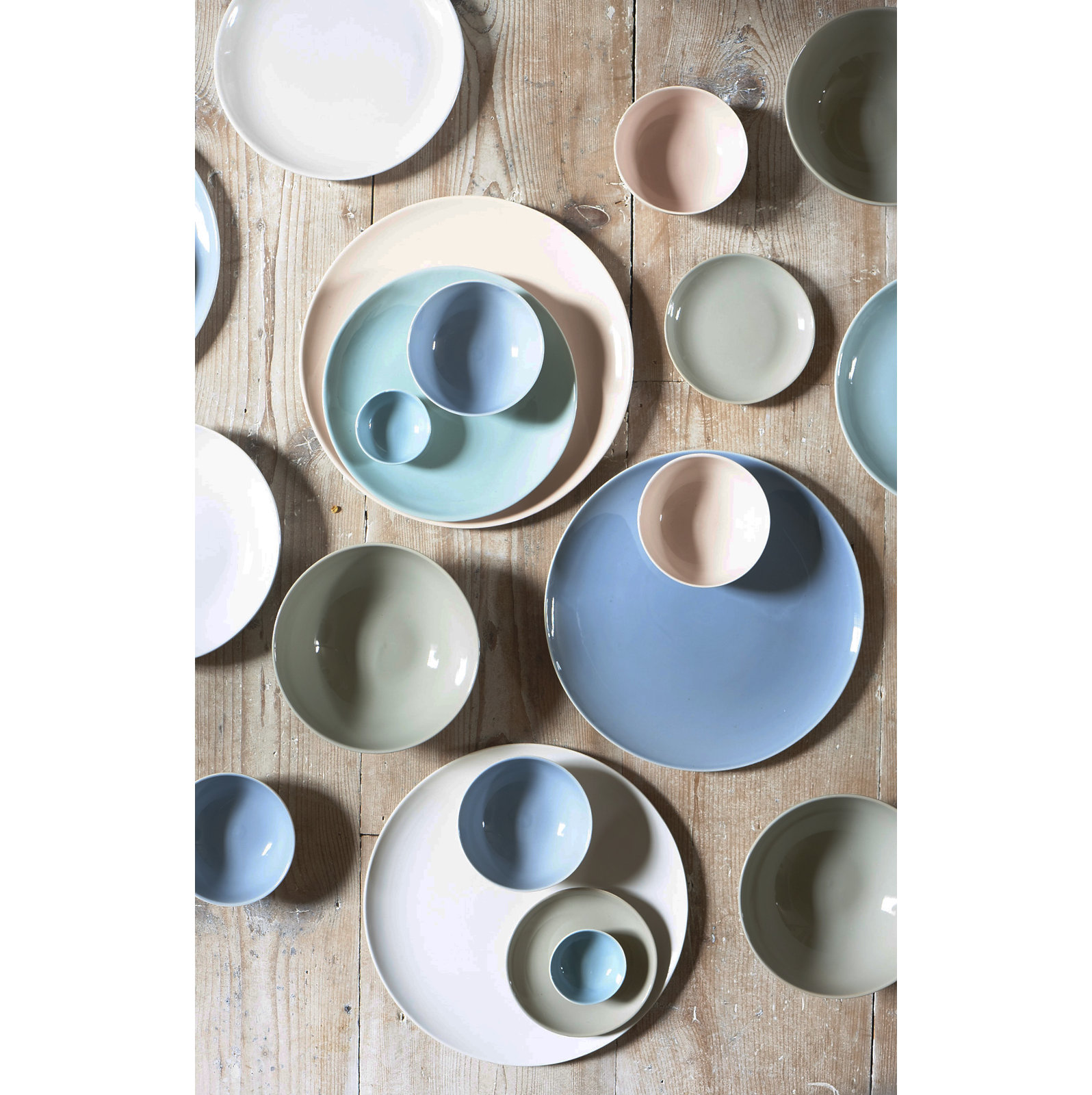 Shell Bisque Porcelain Dinnerware Set - Service for 4, Soft Pink