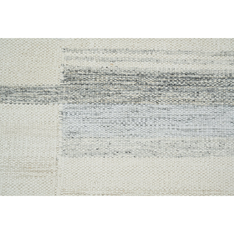 Ivory Swedish Inspired Art Silk Wool Blend Kilim Rug - 6' x 9'