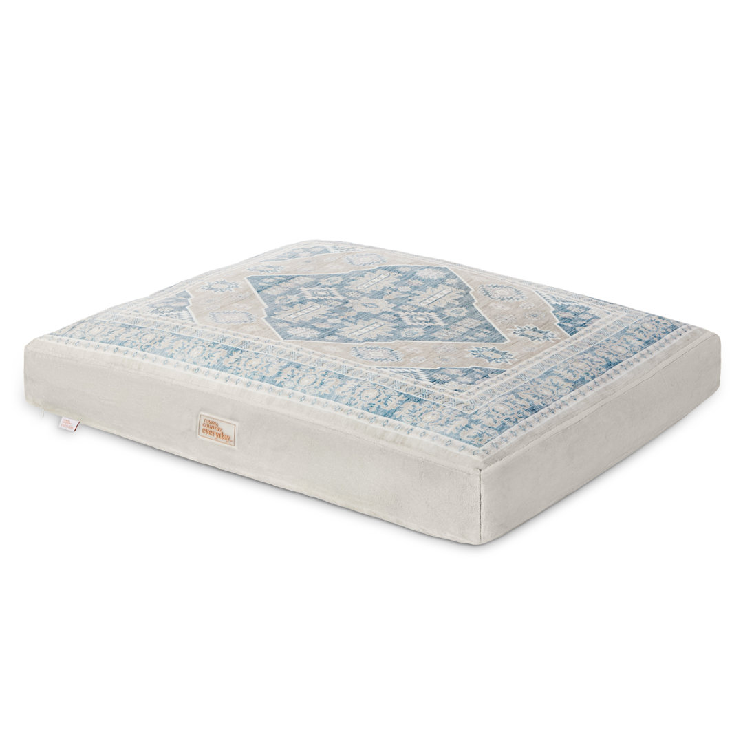 TOWN & COUNTRY EVERYDAY CuddleTown Medallion Pillow Crate Mat Pet Bed for Medium Dogs Town & Country Living