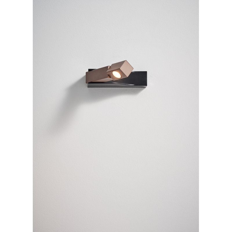 WÚ 1 - Light Armed Sconce, Pearl Cocoa/Matte Black