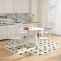 Ensemble de salle à manger moderne - table ronde en bois avec base à lattes et chaises Windsor - ensemble de cuisine 3/4 pièces