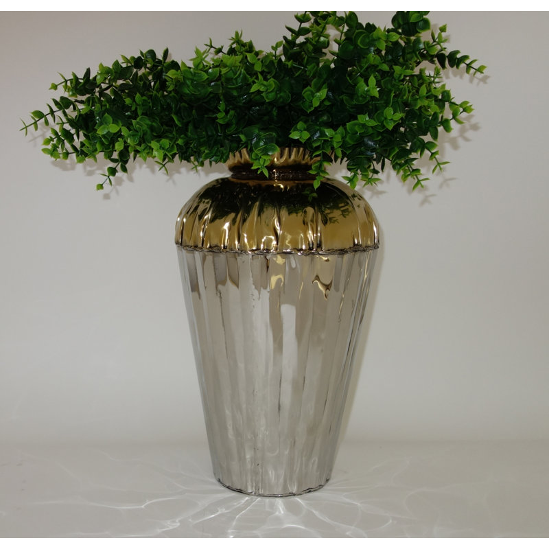 Vase de table en acier inoxydable Schreffler, H 15 po x l 9 po x P 9 po