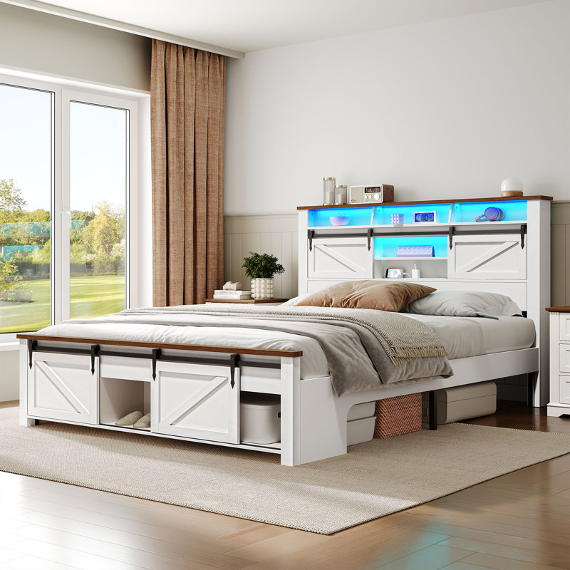 Base de lit grand format avec porte de grange coulissante et lumière DEL Farmhouse, Queen, White
