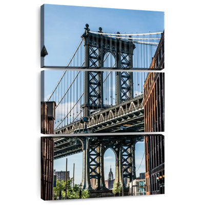 Manhattan Bridge Focus