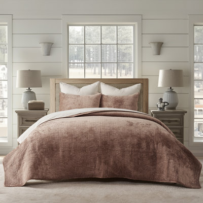 Striped Channel Velvet Quilt Set